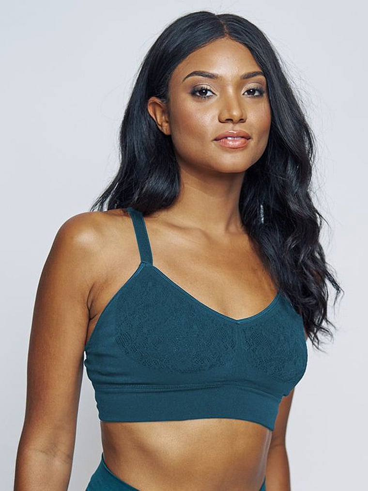 Comfiest D+ Bras to Wear When You're Working from Home