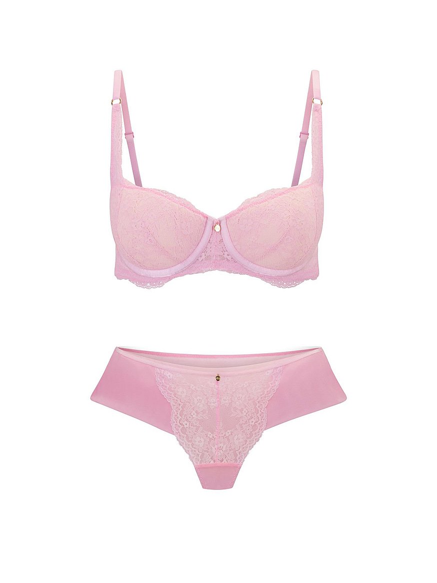 Wonderbra - Dress to impress this Valentines Day with our Refined Glamour  Balconette Bra 💕 Shop yours here:  House of Fraser