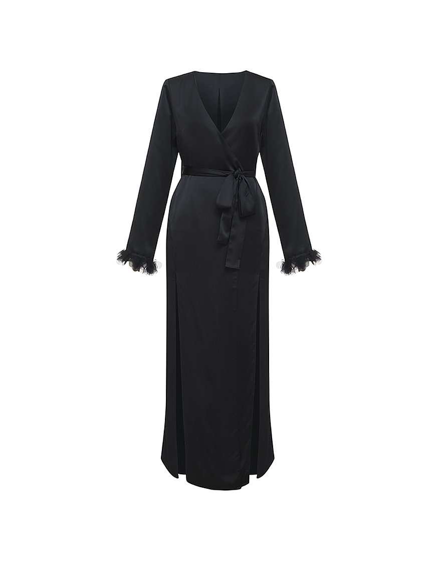 For the love of robes: the perfect item for every size and shaped body –  SISU & FINN