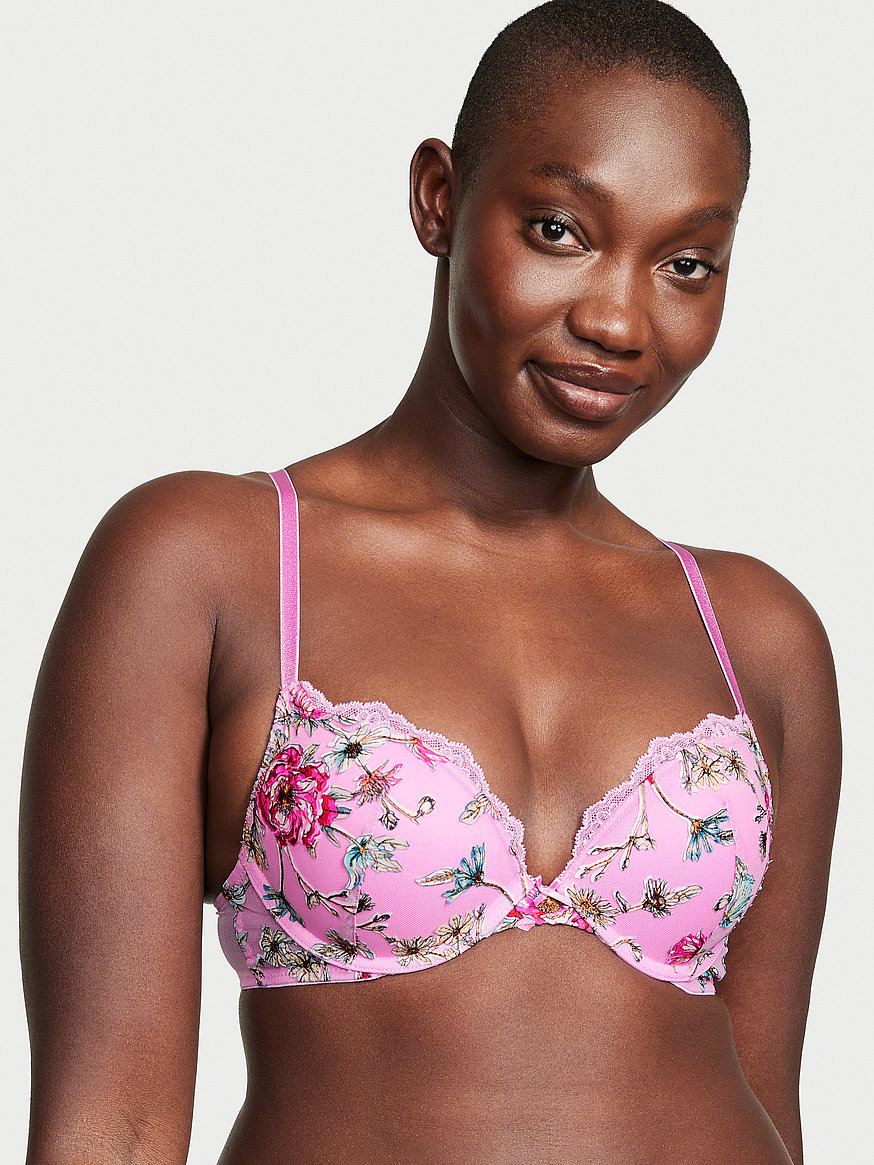 Victoria's Secret - Our push-up without padding: dreamy looking