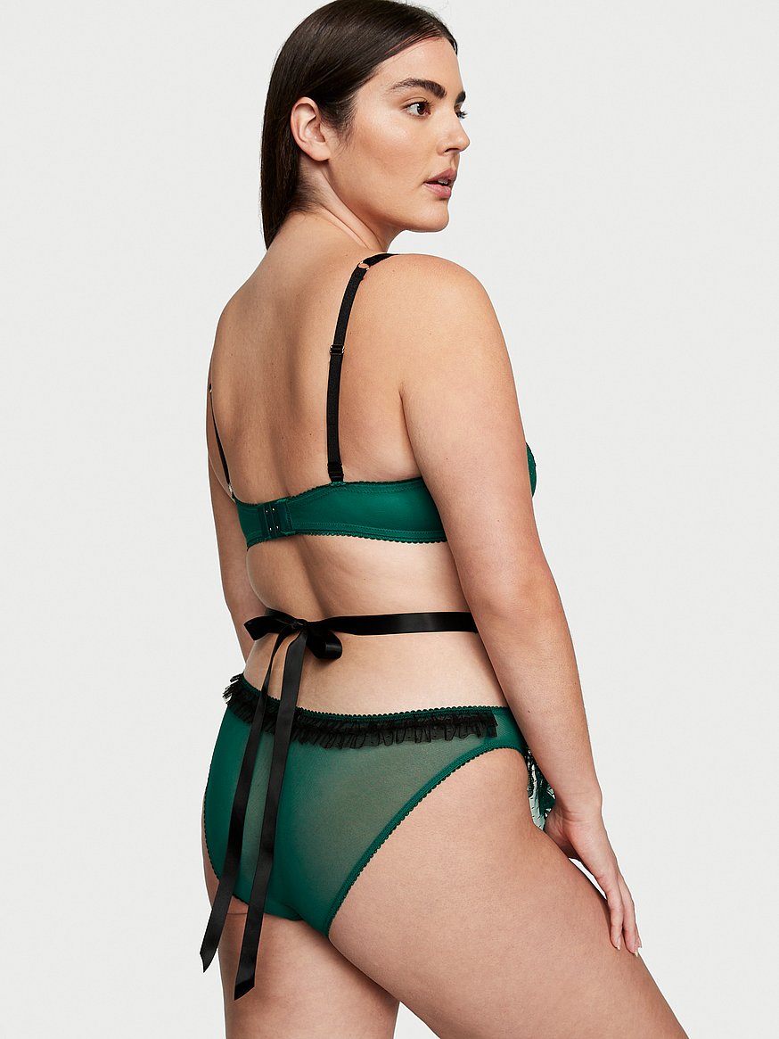 Empower Your Curves with Stylish Plus-Size Crotchless Panties